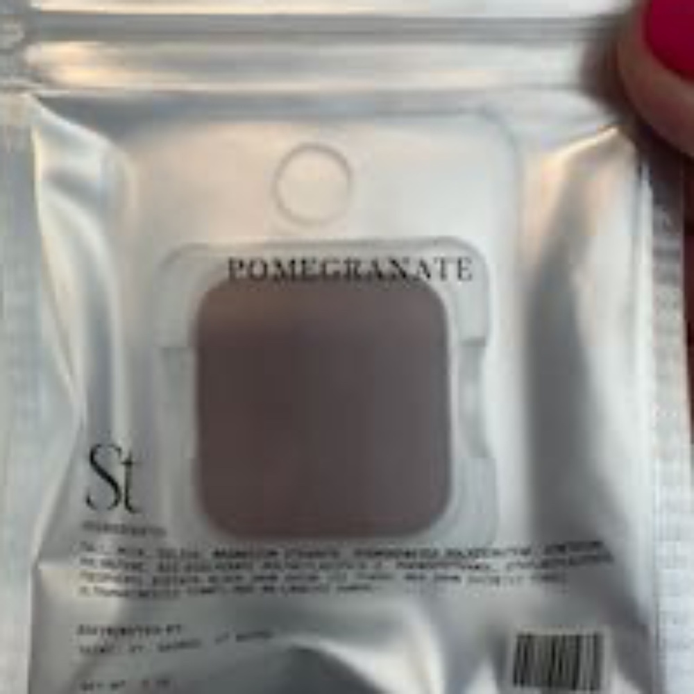 Seint NIB Eyeshadow Pomegranate  - MATTE shade